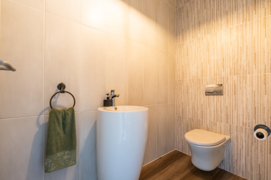 4 Bedroom Property for Sale in Monte Christo Western Cape